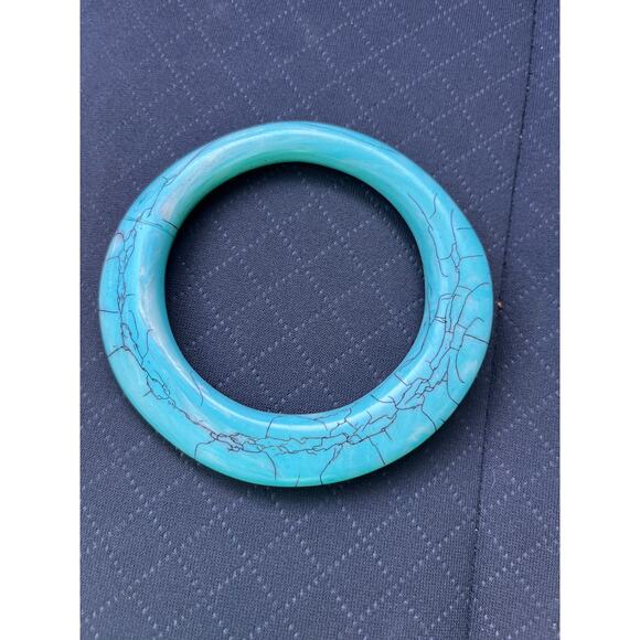 Vintage Faux Turquoise Round Lucite Plastic Bangle Bracelet 80's - Picture 3 of 3